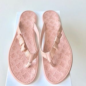 LOUIS VUITTON Monogram Flip Flops Sandals
